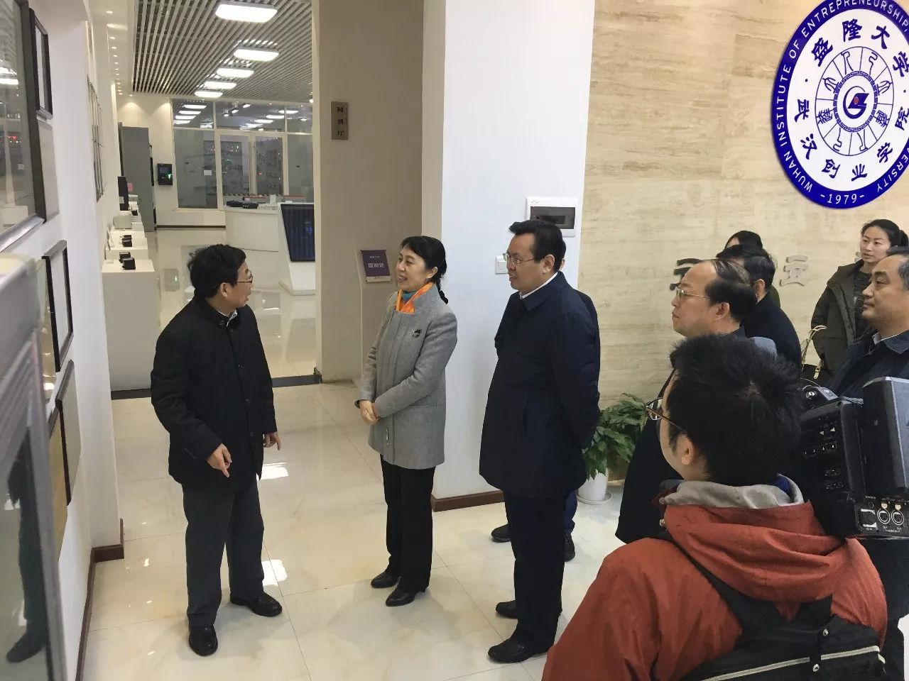 1527502996133906.png 1527502996133906.png