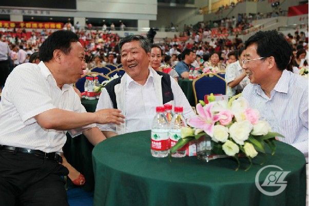 sanrentanxiao sanrentanxiao