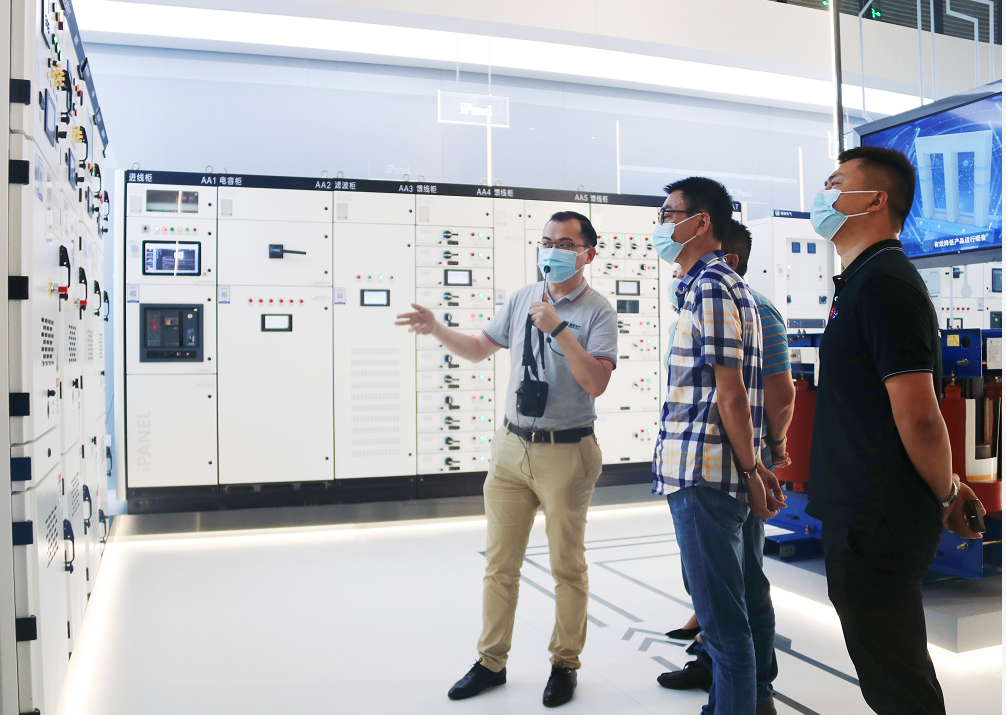 1656031704889835.png 640 (2).png