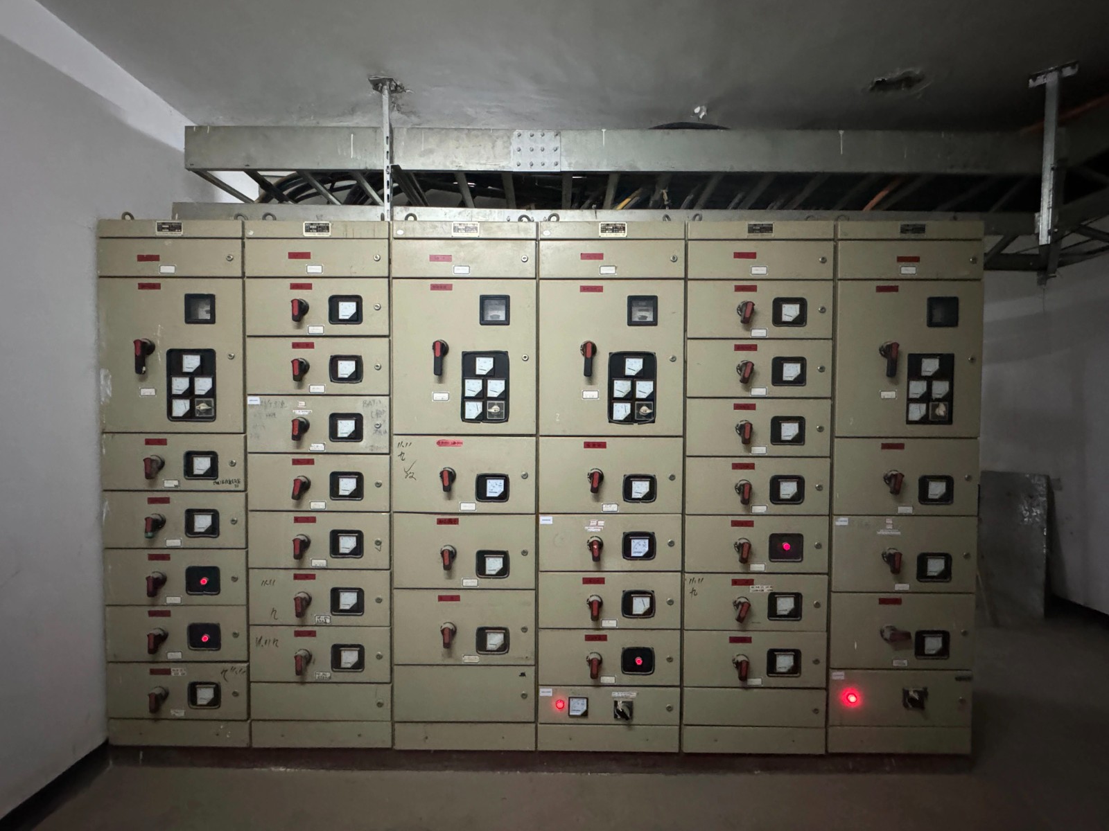 1752740329844356.jpg 1752740329844356.jpg