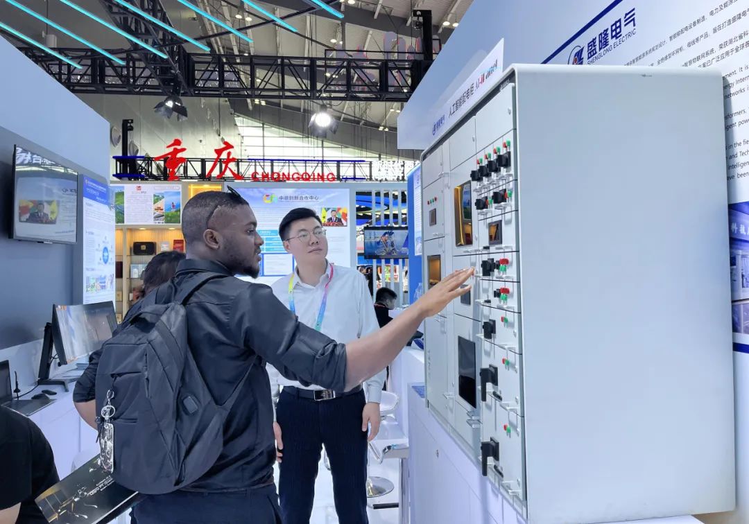 1754226953832293.jpg 1754226953832293.jpg